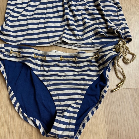 Jessica Simpson size medium top large bottom - Picture 4 of 6